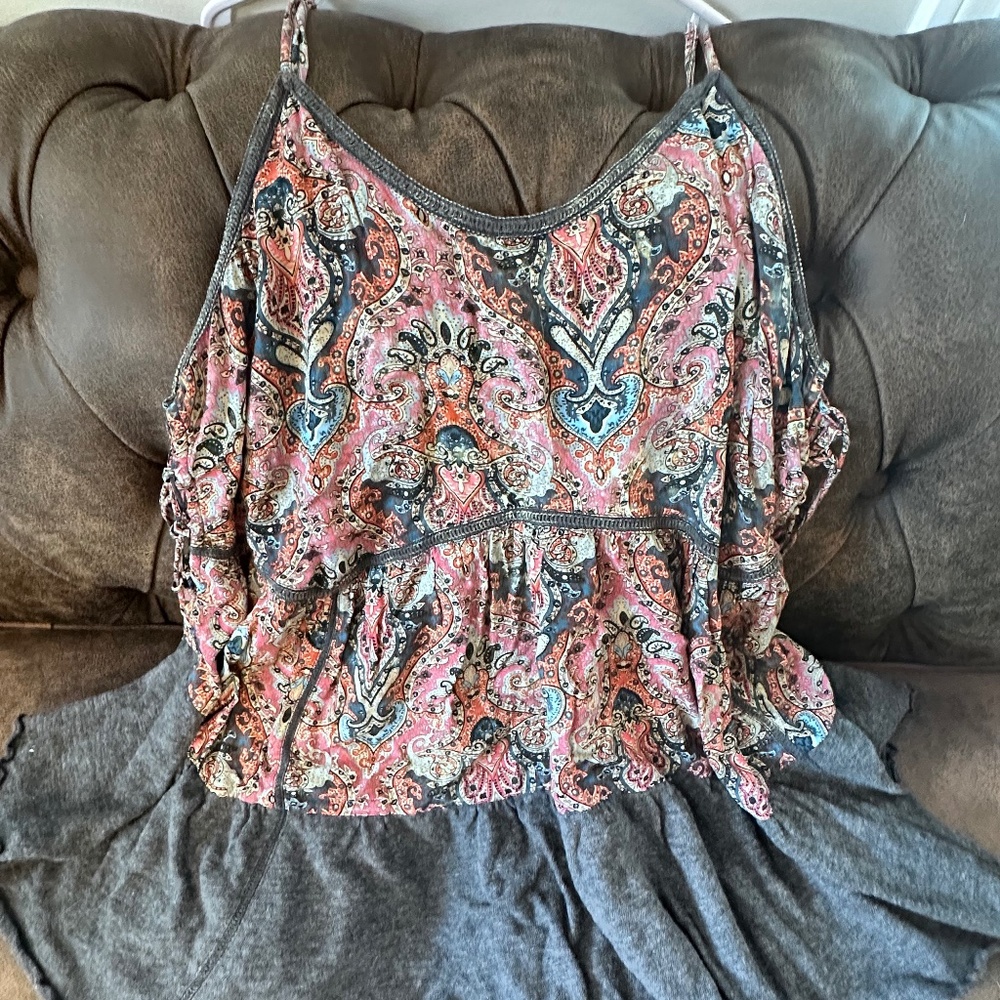 Gimmicks by Bke XL FLOWY TRAPEZE TANK